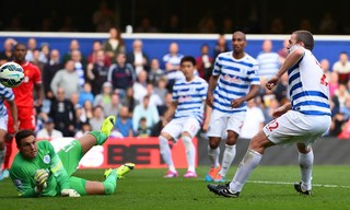 以绝对优势 以绝对优势